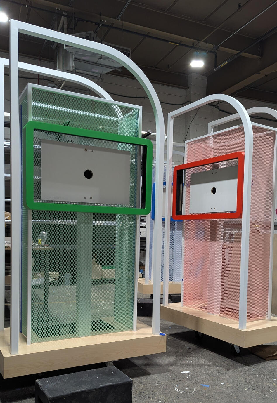 Display Units for Google with Mind the Gap studio 2025